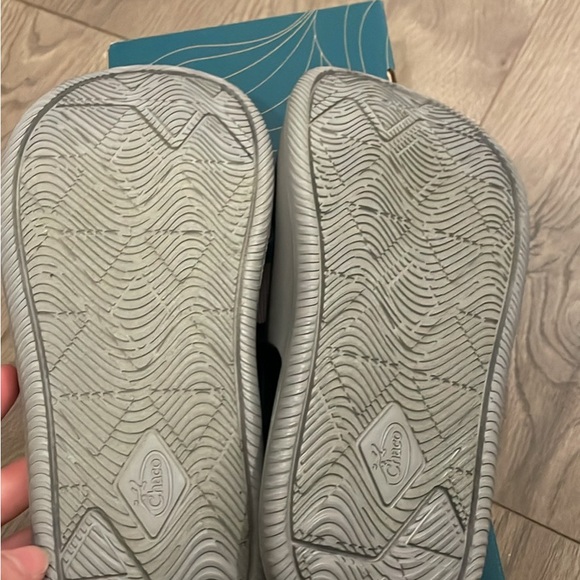SOLD - Chaco slides - Picture 4 of 4